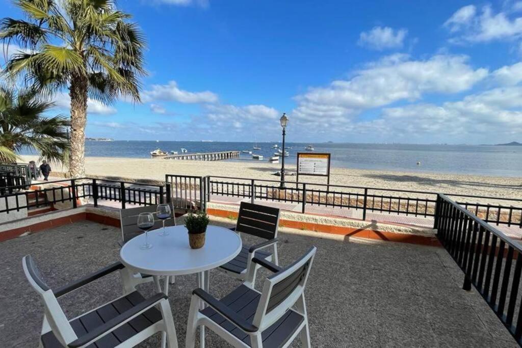 Charming Beachfront Apartment Múrcia Exterior foto